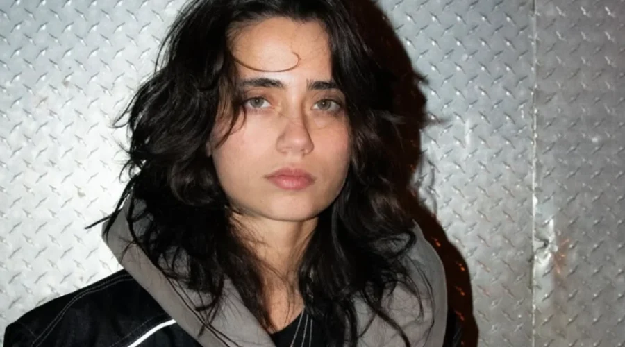 Tronditëse! Artistja kosovare ndërron jetë vetëm 25 vjeçe, pas betejës së vështirë me tumorin